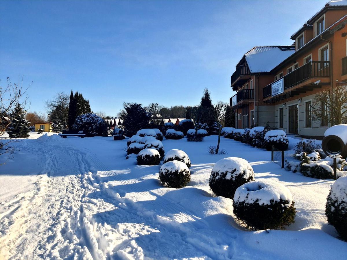 Hotel Sloneczny Brzeg Biskupiec  Bagian luar foto