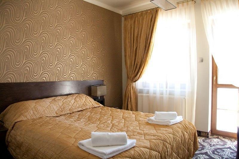 Hotel Sloneczny Brzeg Biskupiec  Bagian luar foto
