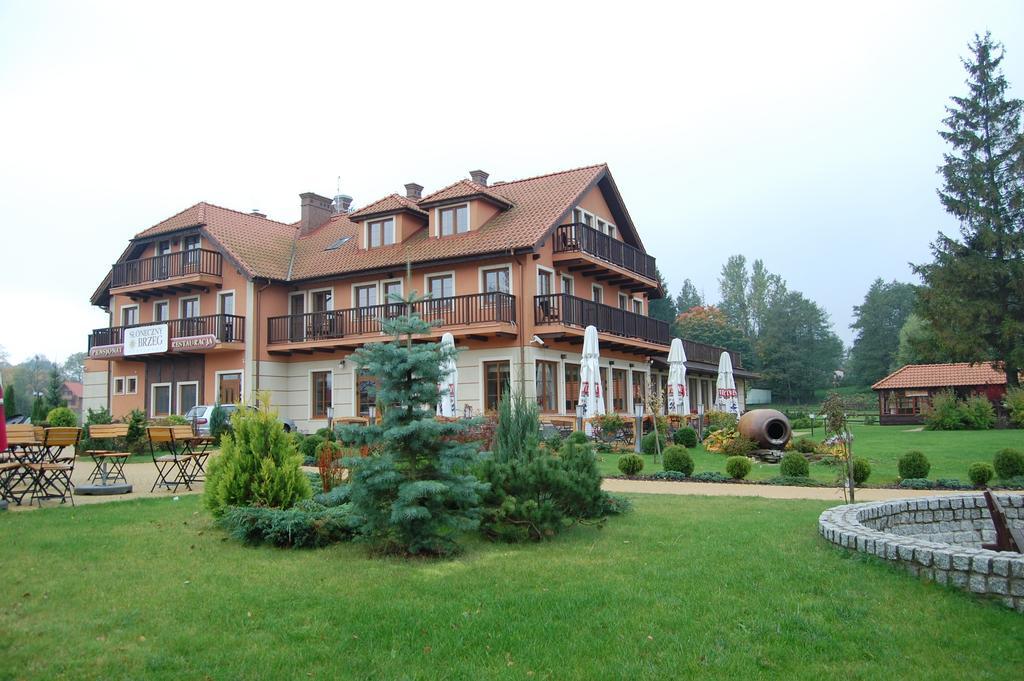 Hotel Sloneczny Brzeg Biskupiec  Bagian luar foto