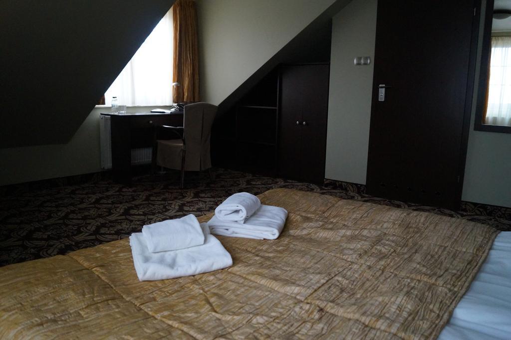 Hotel Sloneczny Brzeg Biskupiec  Ruang foto